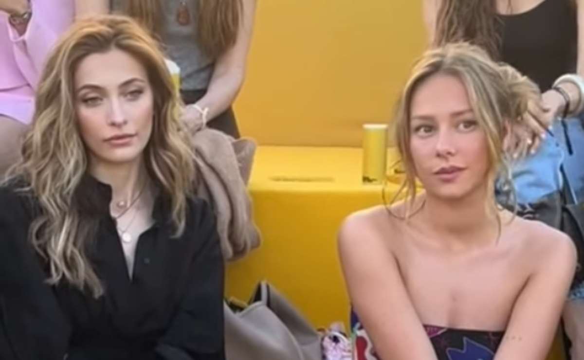 A un año de su 'pelea', Paris Jackson y Ester Expósito se reúnen
