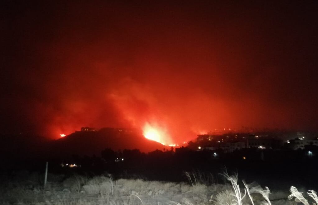 Abandonan 5 cuerpos dentro de camioneta sobre carretera Salamanca-Celaya en Guanajuato; tenían impactos de bala
