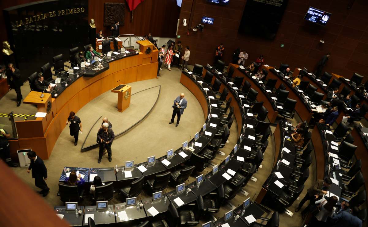 Trabajadores de la ONU se manifiestan por recortes de personal; varias agencias han despedido a miles de empleados