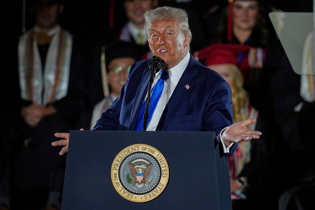 ¿Qué es Signalgate, el escándalo que avergüenza al gobierno de Trump?; Mike Waltz, el primero en caer por este caso 