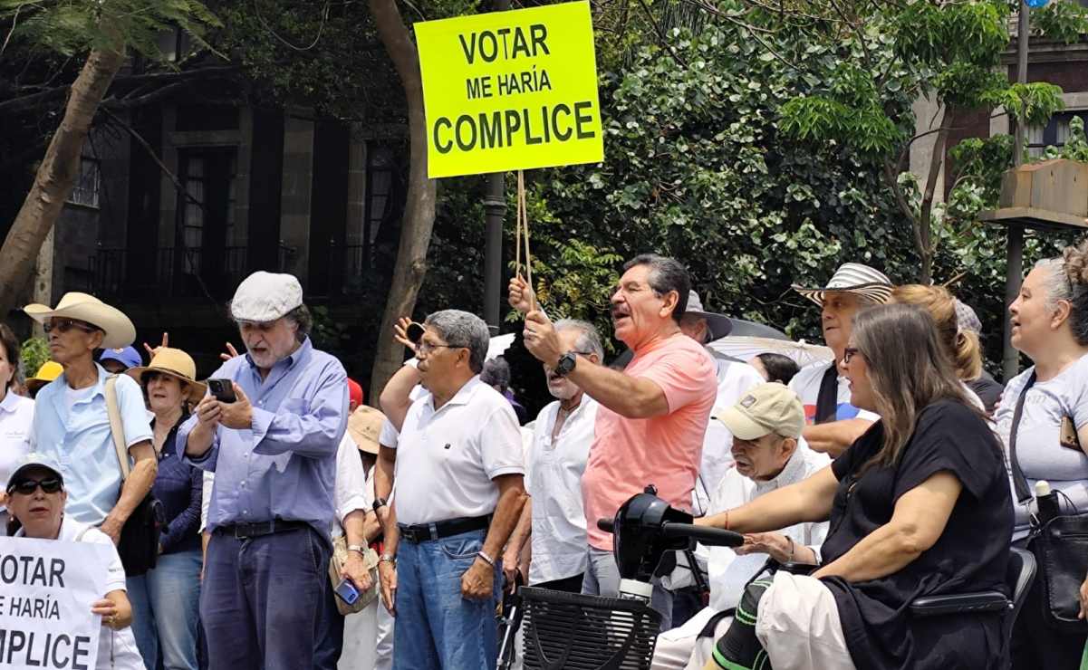 EU no descarta eventual envío de tropas militares a México