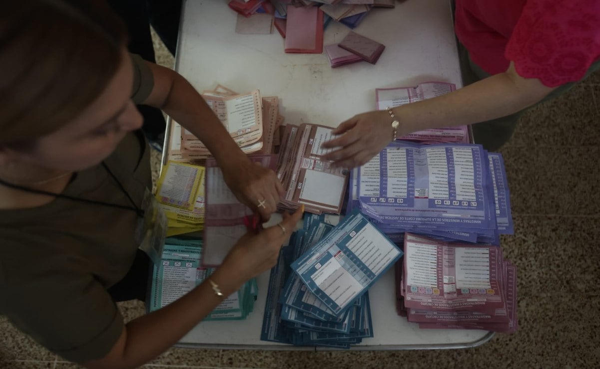 Samuel García entrega 165 unidades para operatividad de agua y drenaje; NL invierte 30 mil mdp en obras
