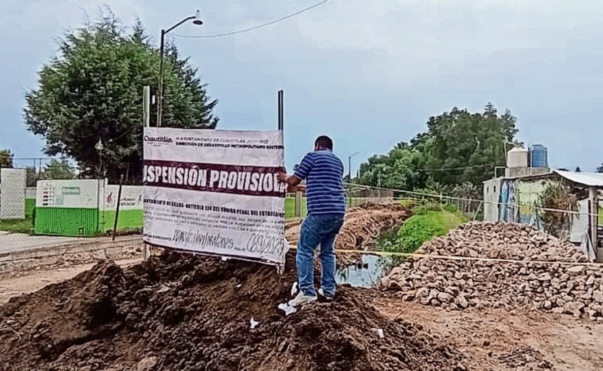 Lluvias ahogan CDMX; rescatan a 20 pasajeros atrapados en camión y autos desaparecen bajo el agua