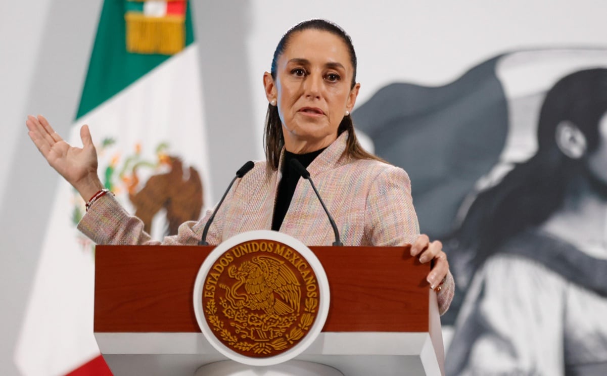 Katy Perry vive momento de pánico en pleno show tras falla de mariposa gigante; comparte foto de cuál fue su reacción
