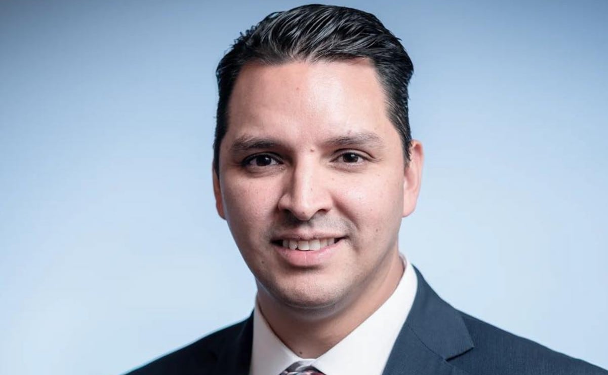 Alcalde de Telchac Puerto, Yucatán, realiza contratación 