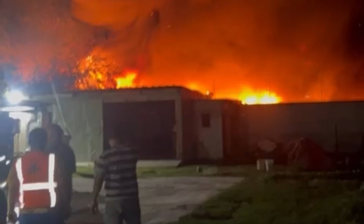 Bellakath busca dónde donar materiales de curación a familiares de la explosión en Iztapalapa 