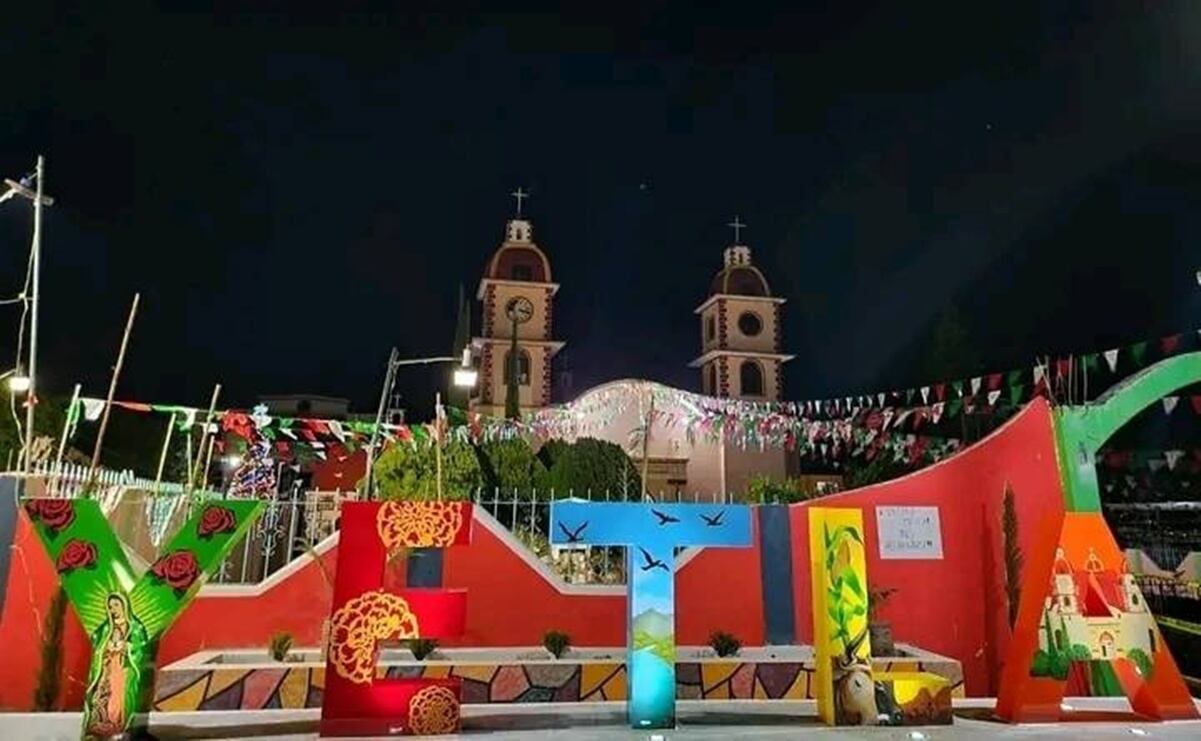 Familias comienzan a llegar a Reforma a la espera del Desfile Cívico Militar del 16 de septiembre