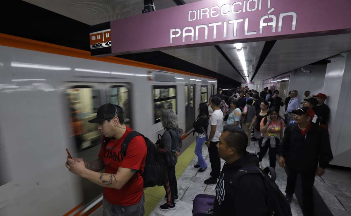 Cae 1.6% flujo de pasajeros del AICM durante agosto  