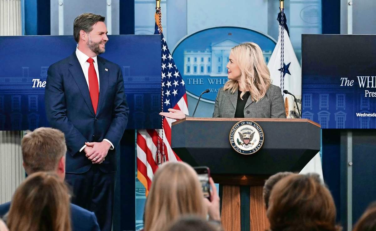 Fey prefiere pensar con la cabeza que con la IA