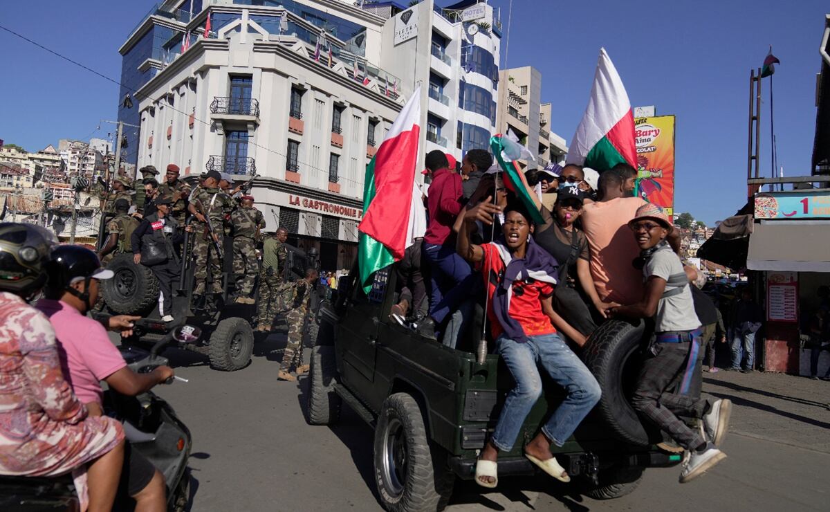 Discusión mancha el inicio del Congreso de la Lengua Española