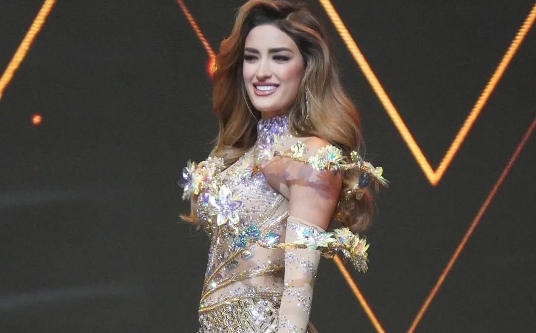 Dua Lipa sorprende a fans al cantar grandes éxitos de rock y pop en español