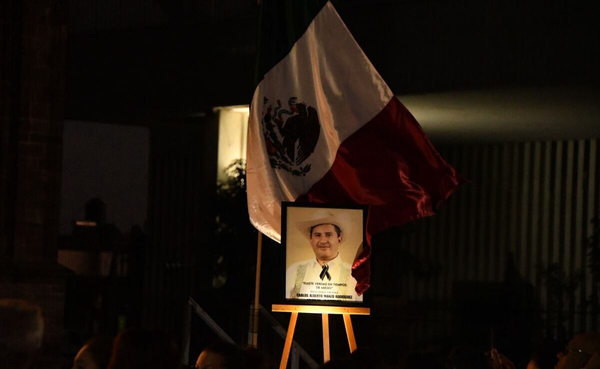 Explosión por acumulación de gas deja cuatro lesionados y daños en 120 departamentos en Tlalnepantla