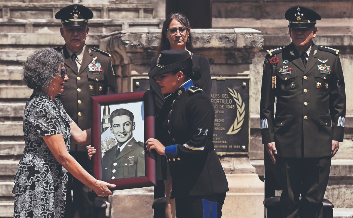 VIDEOS Así fue el momento de la caída del escenario en la GAM; Alicia Villarreal cantaría para celebrar el Día de las Madres