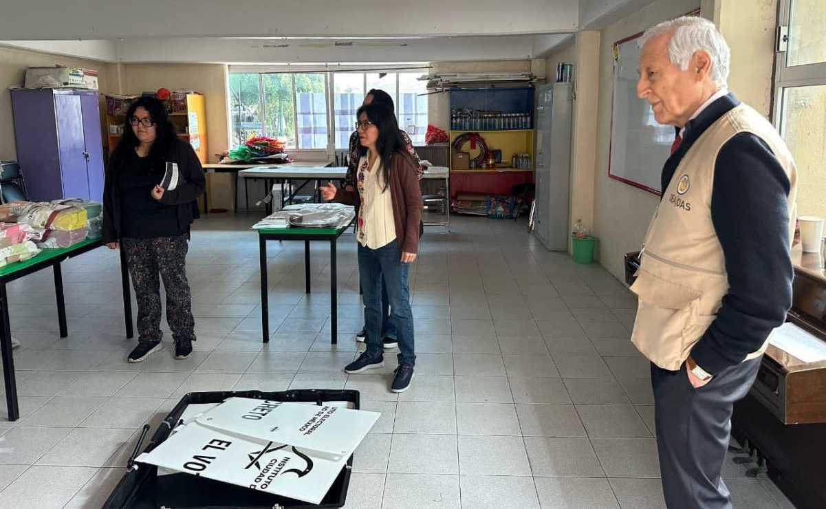 Magnus, orgulloso de seguir con el legado; lamenta no haber visto en acción a su famoso padre, Tony Salazar    