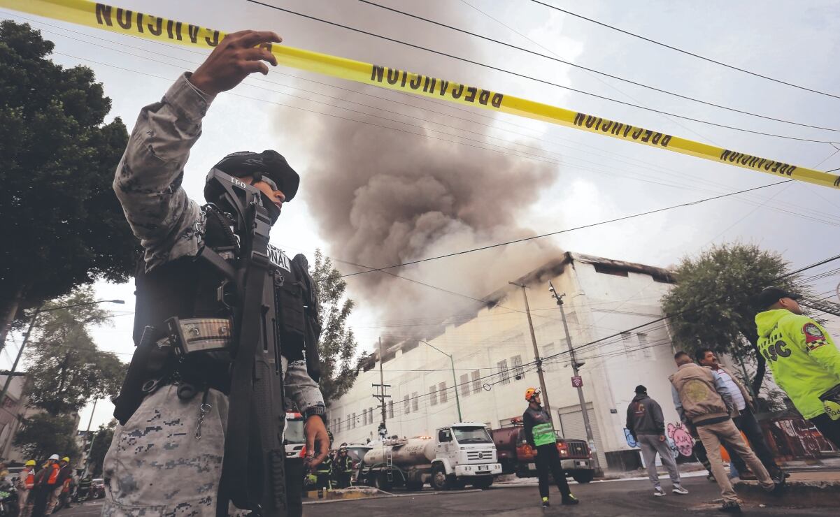 “Mentira” que IMSS Bienestar mantenga diálogo, acusan trabajadores en huelga de hambre; cumplen más de 30 horas en protesta