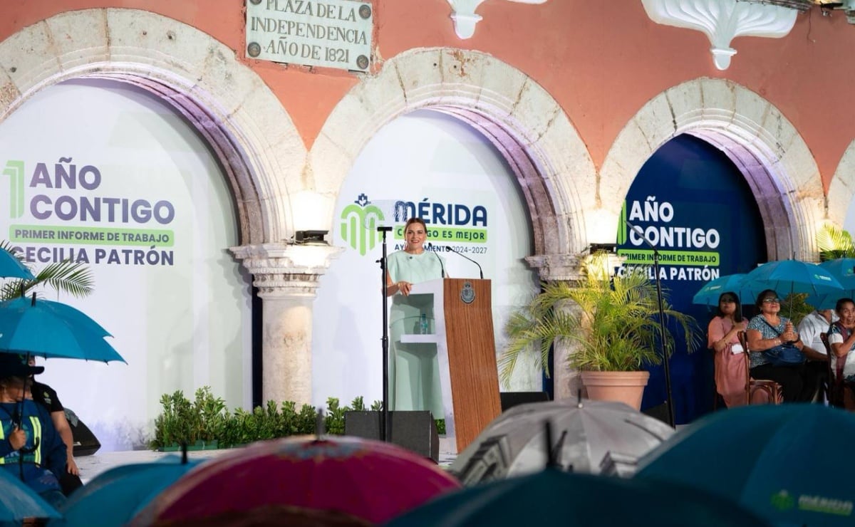 Acuden 645 jóvenes a inscribirse a Universidad Rosario Castellanos