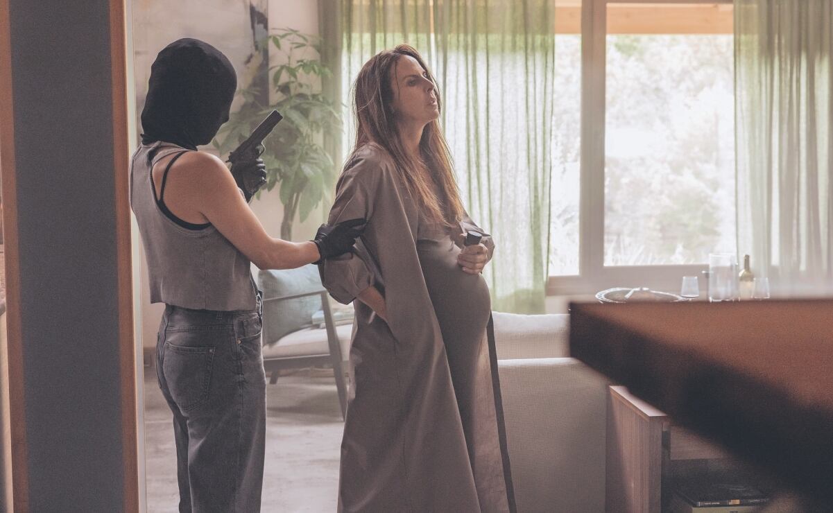 Danna dedica emotivo mensaje a Shakira tras compartir escenario; 