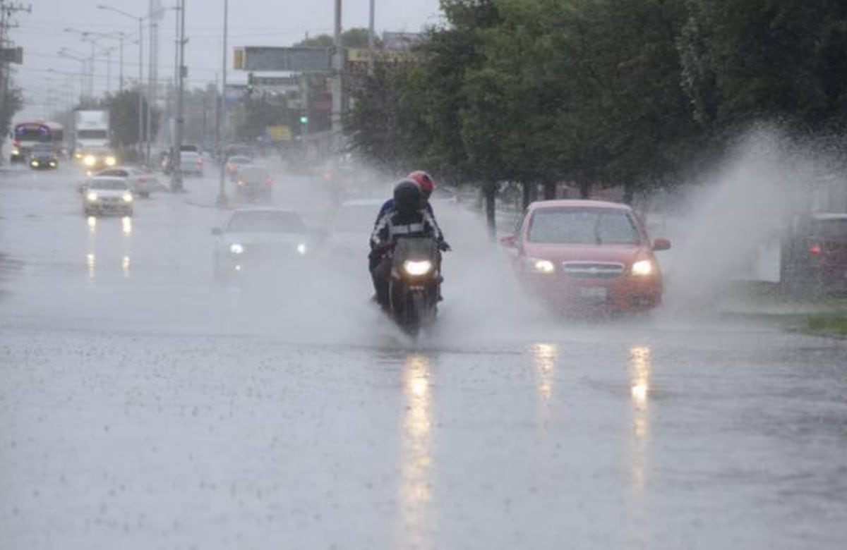 Conagua advierte intensificación del huracán Lorena en Baja California Sur; consulta trayectoria y los estados en riesgo