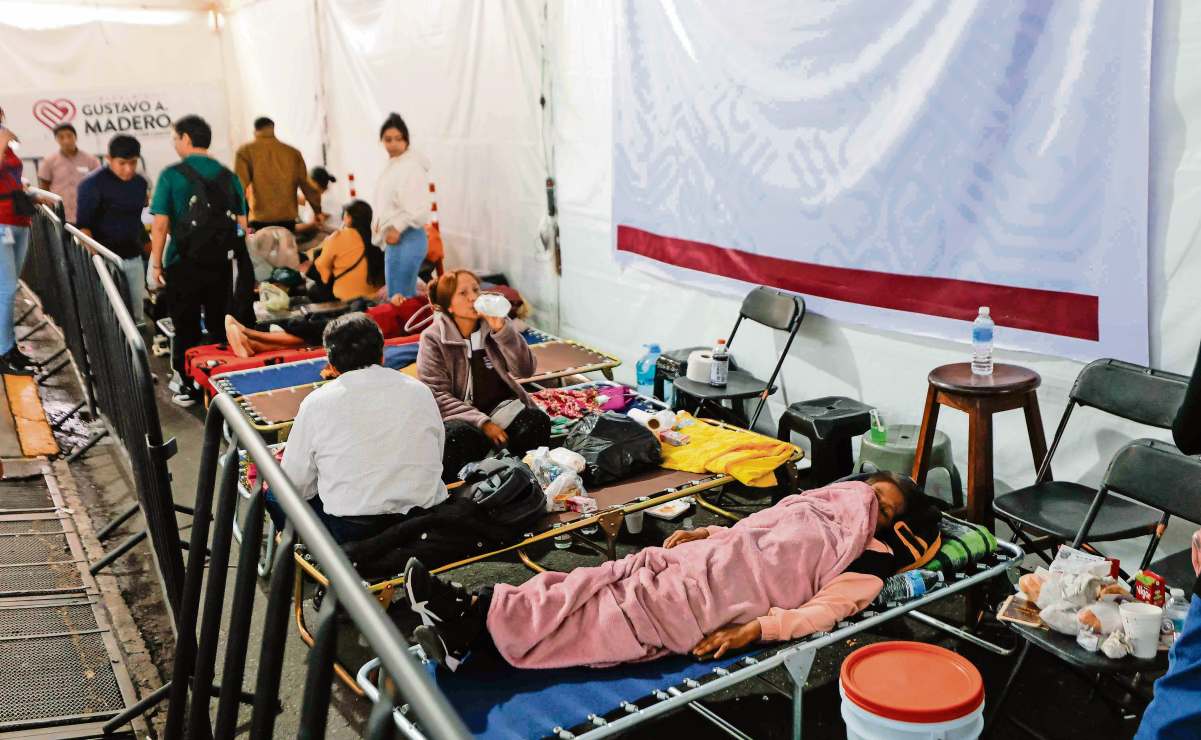 Fuertes lluvias provocan inundación en el Hospital General 53 del IMSS en Los Reyes La Paz