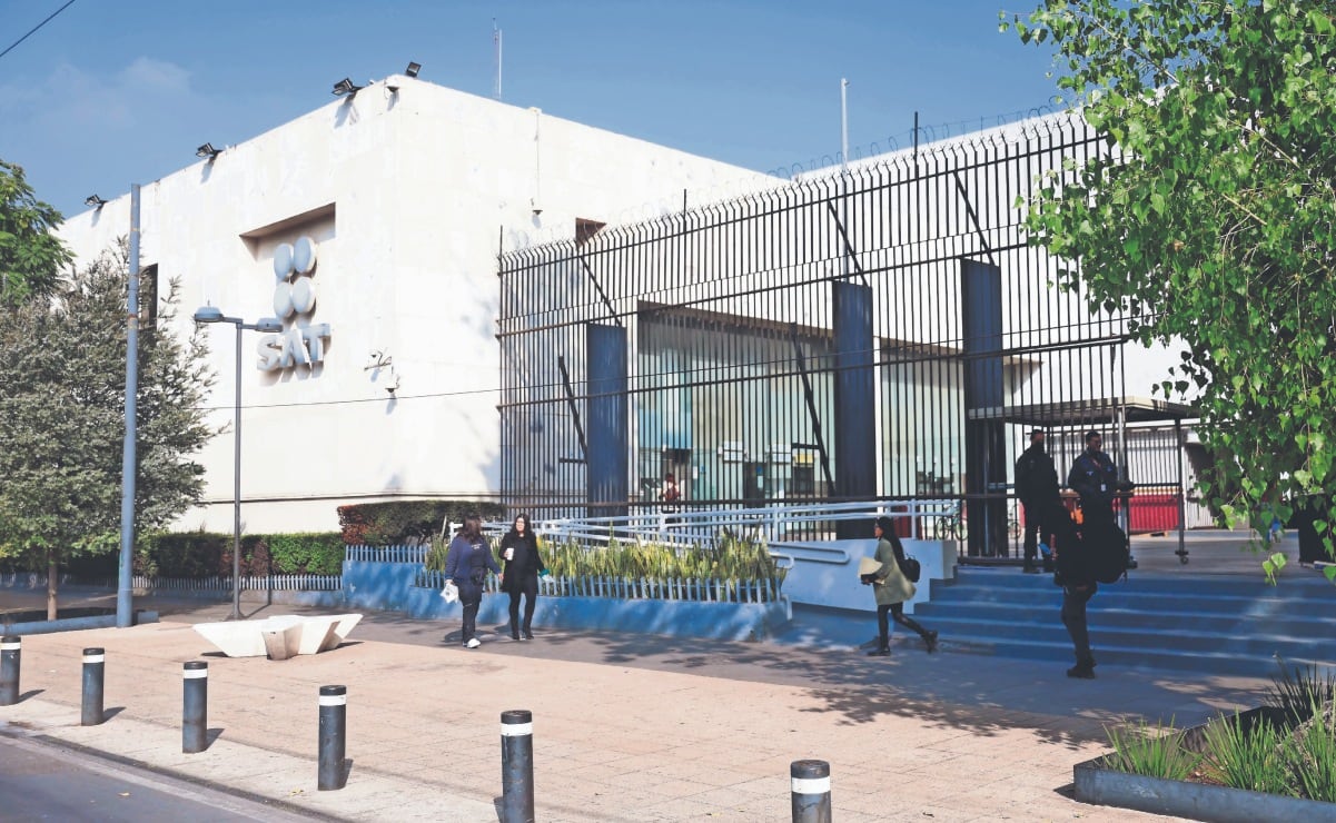 Hamas libera al primer grupo de siete rehenes a Israel; Cruz Roja hace chequeo médico