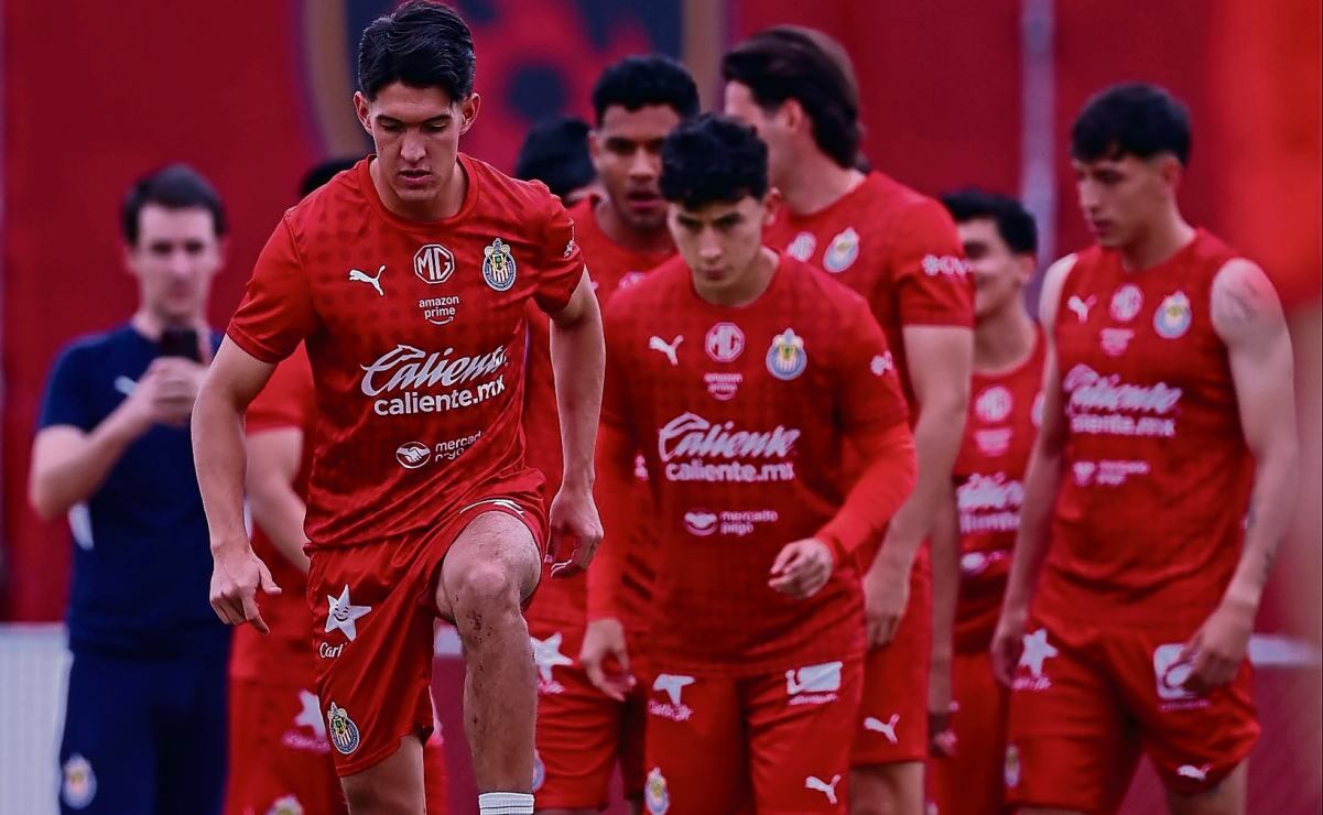 Escritoras critican dichos de Taibo II y su gestión en el FCE 