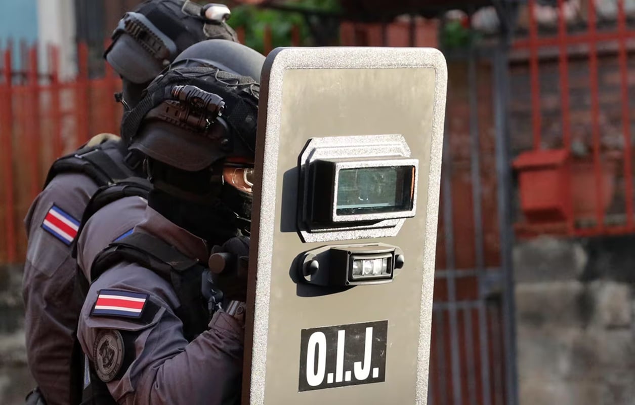 Policías de la SSC ayudan en el nacimiento de una bebé en domicilio de Tláhuac