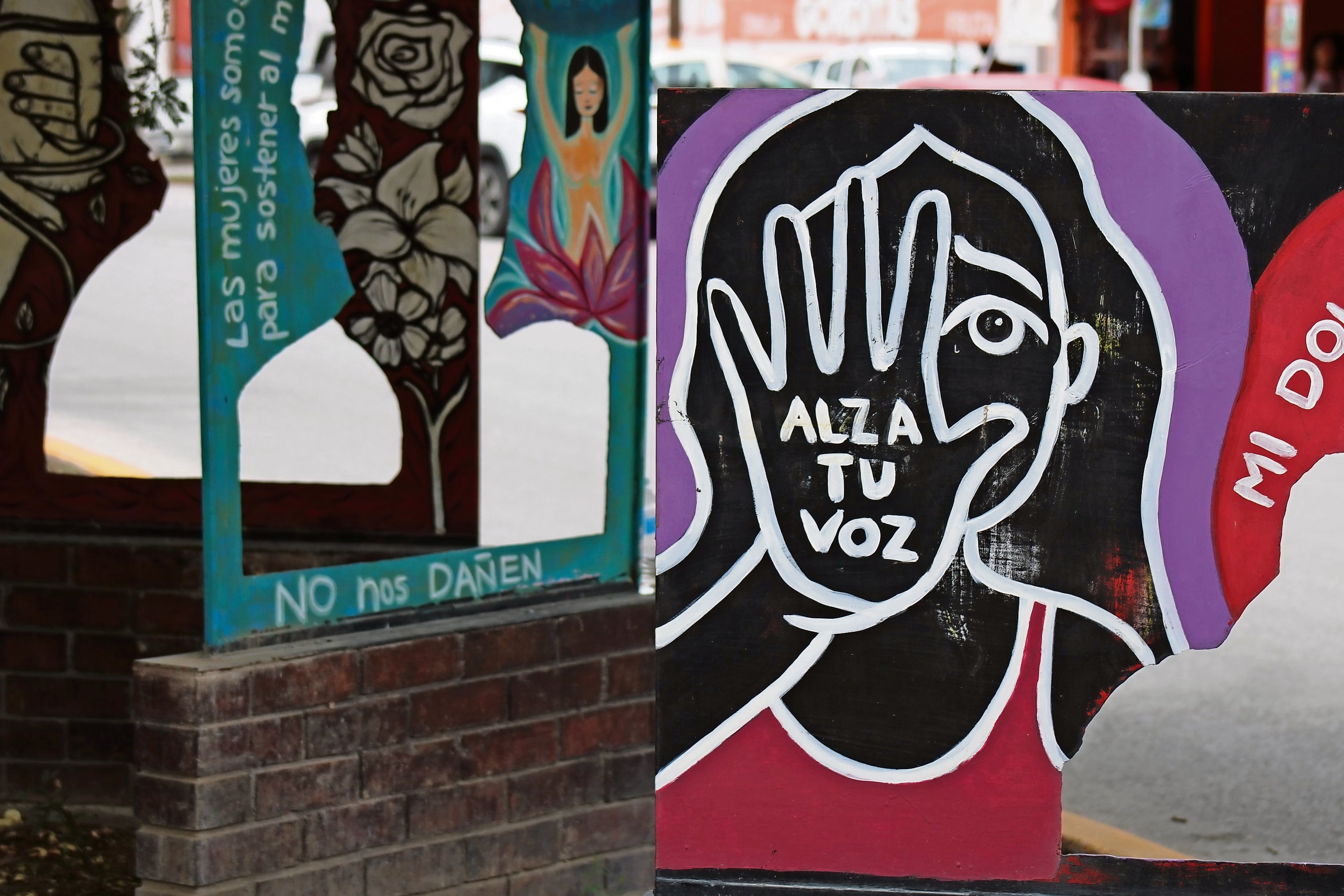 Detienen en Mazatlán y Culiacán a 5 sujetos por homicidio y venta de droga; aseguran armas de fuego y vehículos robados