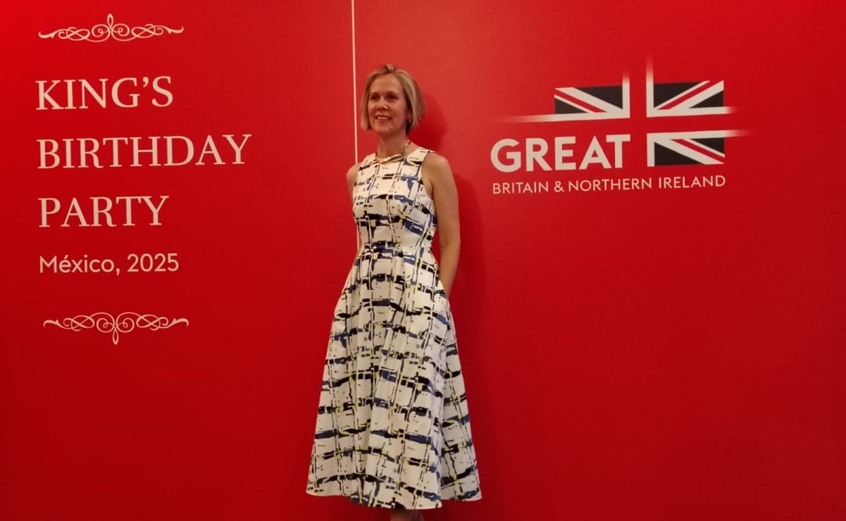 ¿Qué ver?: “Encantado de no conocerte”, el romance entre un galán de la televisión y una reportera frustrada 