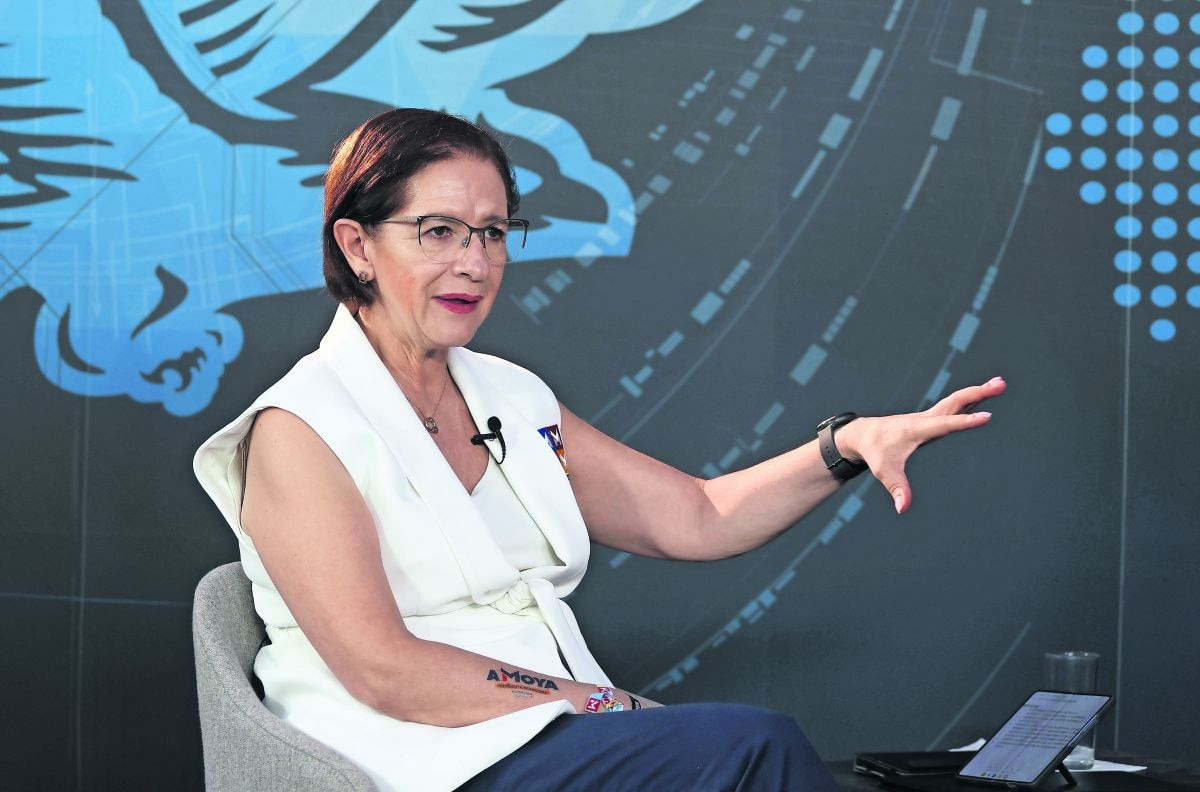 Luisa María Alcalde sobre pensiones: Quién puede estar en contra de que trabajadores se jubilen al 100%