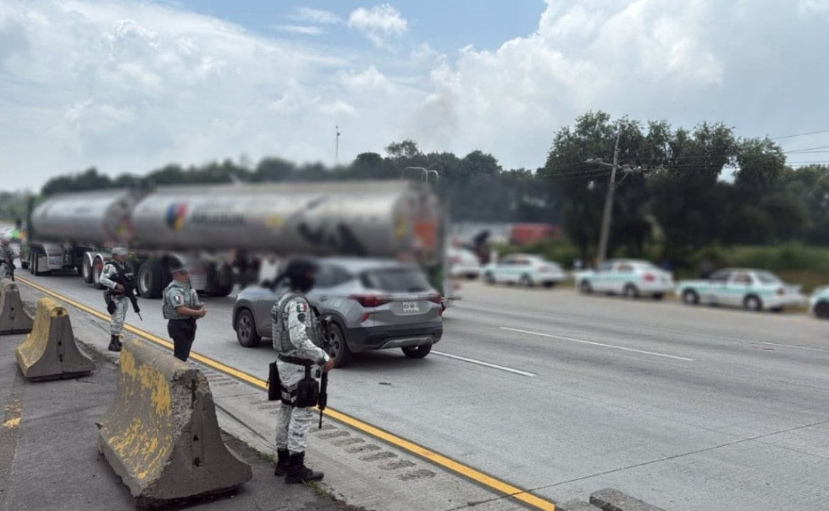 Bloqueos y violencia en carreteras de Escuinapa, Sinaloa; autoridades piden evitar la zona ante despojos de camiones