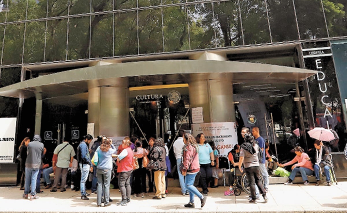 Indómita Burgers honra los rótulos de la San Rafael con nueva colaboración