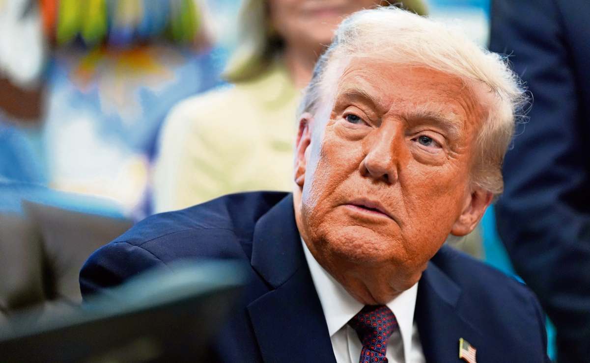 Esteban Moctezuma da el Grito de Independencia en Washington, en medio de advertencias por redadas a mexicanos en EU