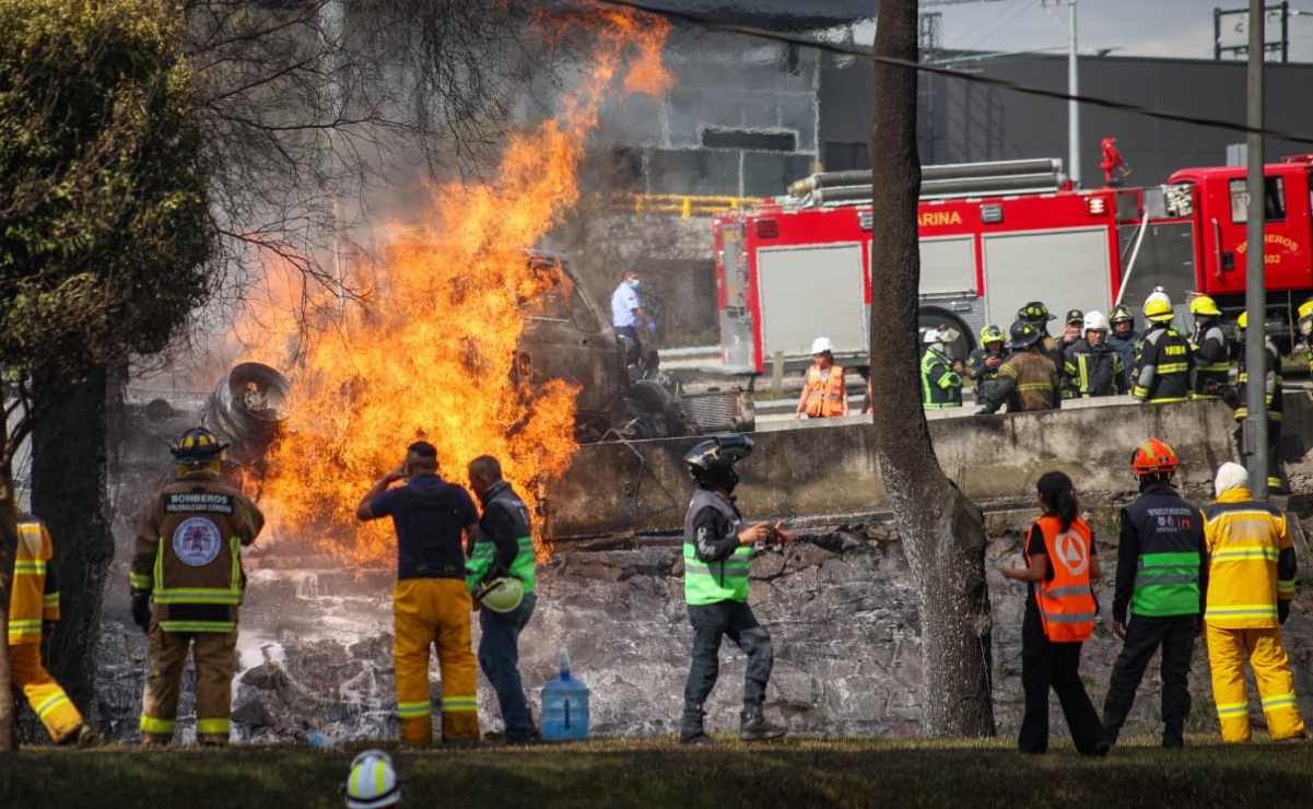 Senado guarda minuto de silencio en memoria de las víctimas de explosión de pipa de gas en Iztapalapa