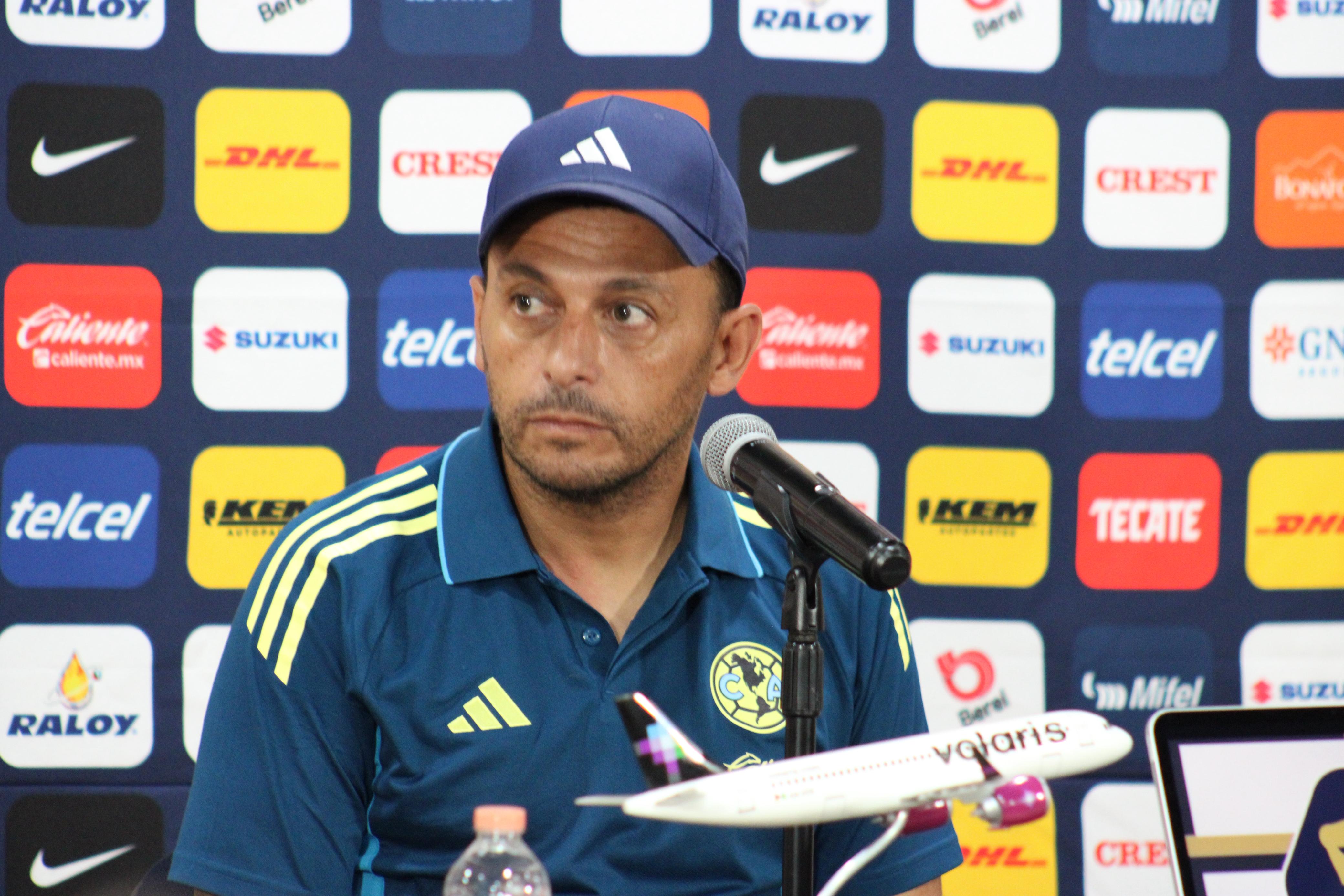 América Femenil: Ángel Villacampa revela interés frustrado por fichar a Charlyn Corral 