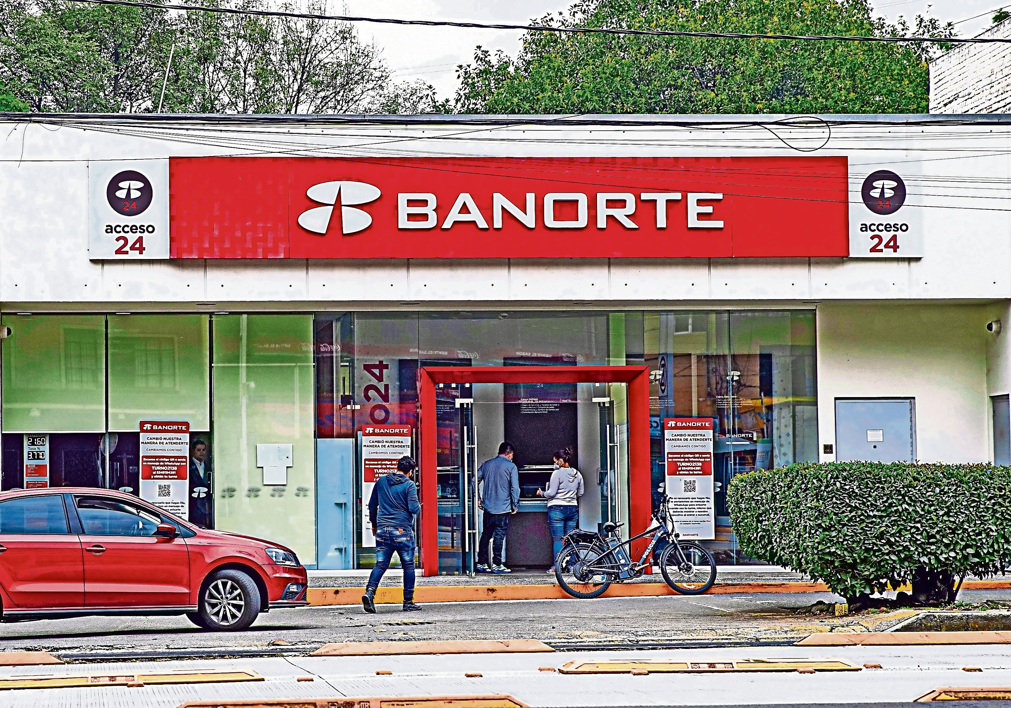 Sheinbaum: No hay fecha para reabrir frontera con EU por gusano barrenador; fábrica de moscas ya está al 30%