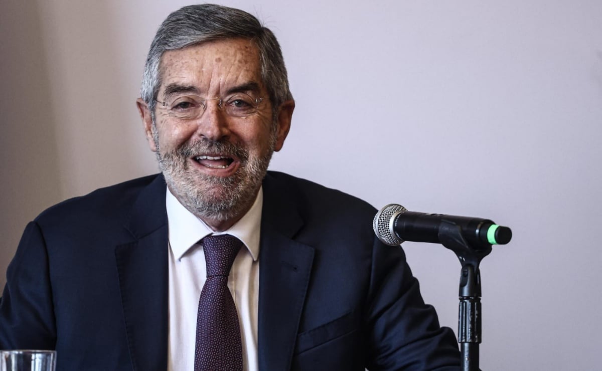 Precio del dólar hoy: Peso liga 6 jornadas de ganancias; bolsas esperan apertura de gobierno de EU