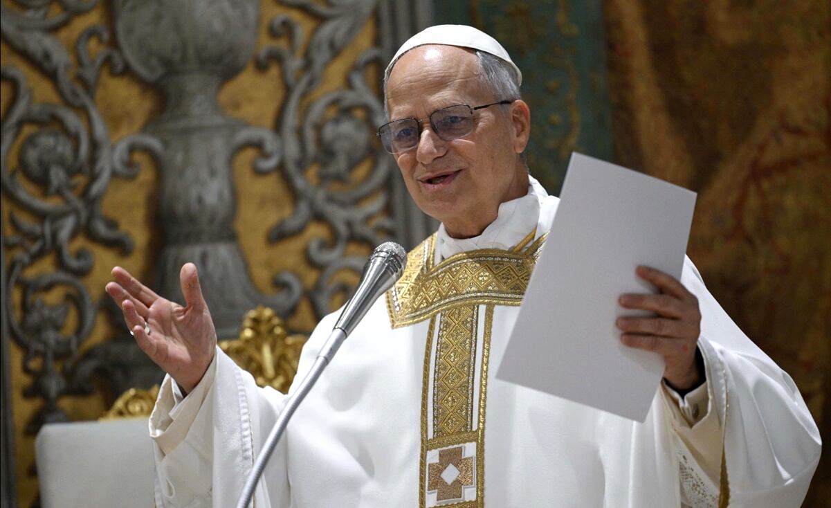 ¿Quién es Ángelo Becciu?; el cardenal acusado de corrupción, que insiste en participar en el cónclave