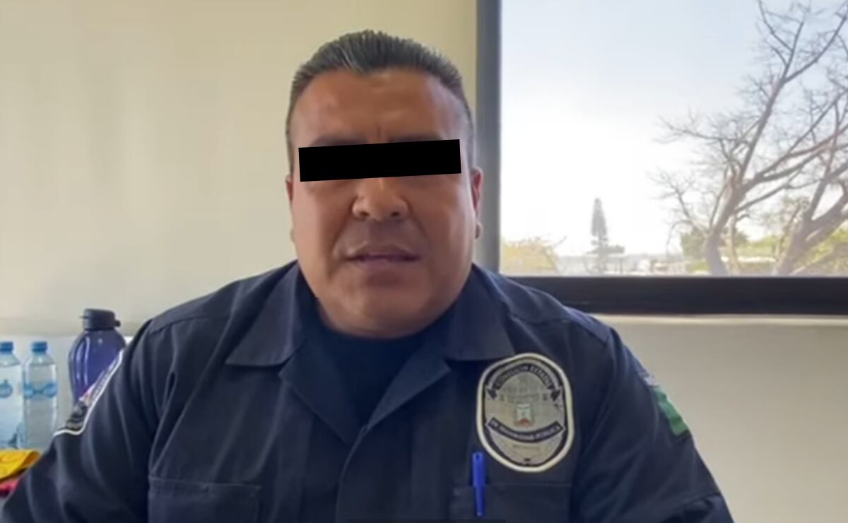 Realizan operativos terrestres en dos municipios de Sinaloa; aseguran 39 tubos de emulsión explosiva, equipo táctico, cargadores y armas