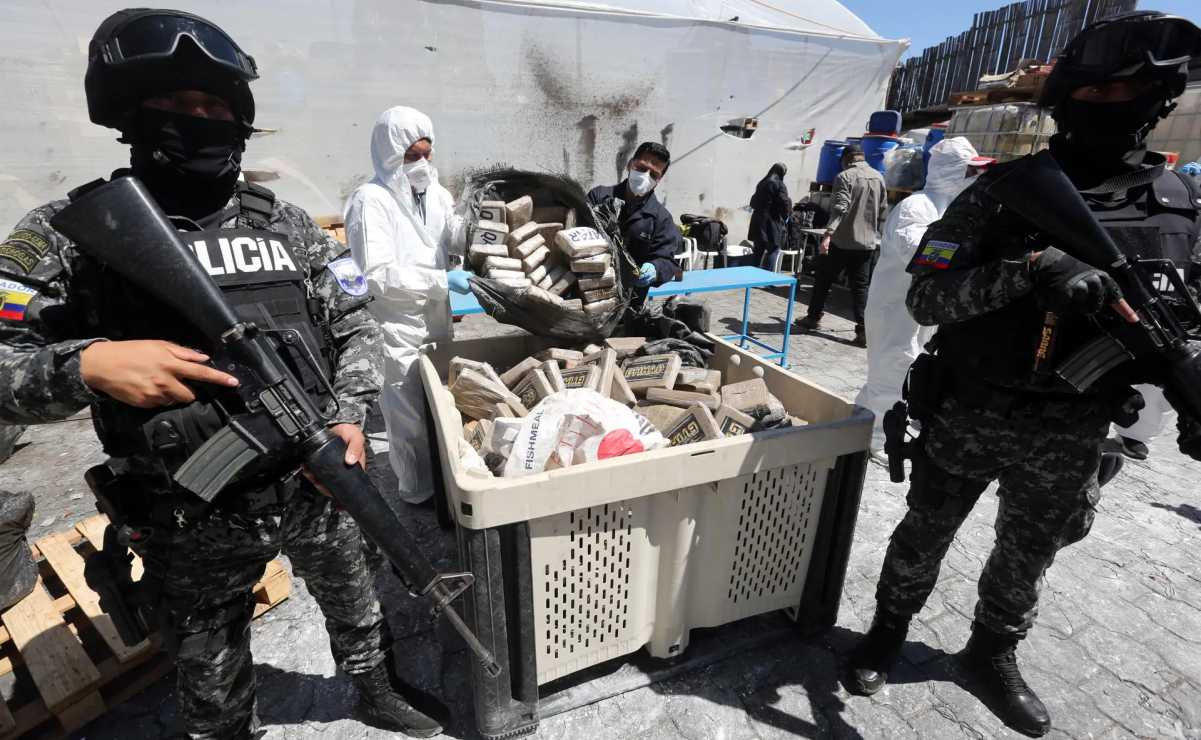 Protestan pacíficamente en embajada de EU en la CDMX; 
