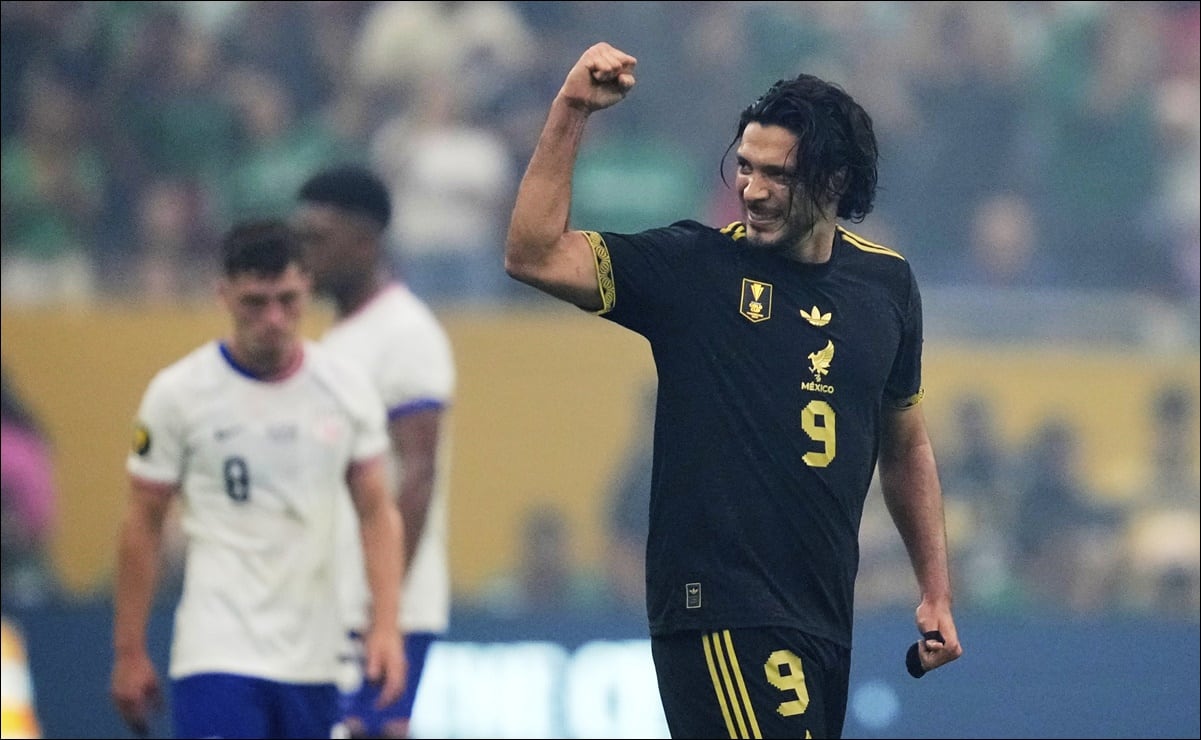 Fernando Gago evita e ignora a jugadores de Chivas; así fue el incómodo momento para el entrenador argentino