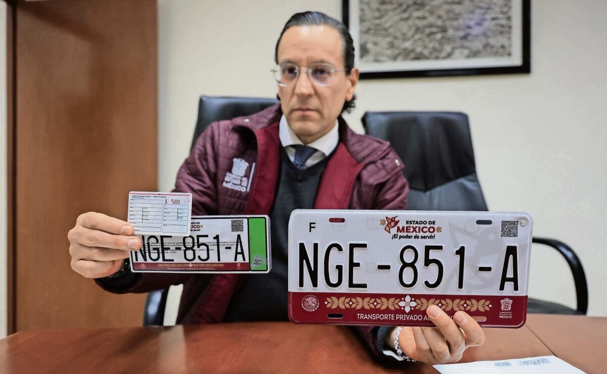 ¡Toma tus precauciones! Realizan labores de bacheo en Avenida de los Insurgentes; hay cierre de carriles en sentido norte-sur