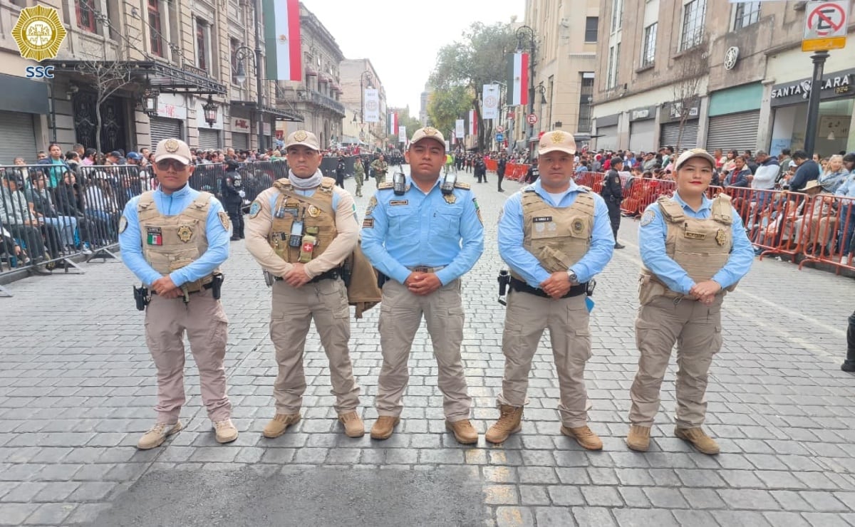 Familias comienzan a llegar a Reforma a la espera del Desfile Cívico Militar del 16 de septiembre