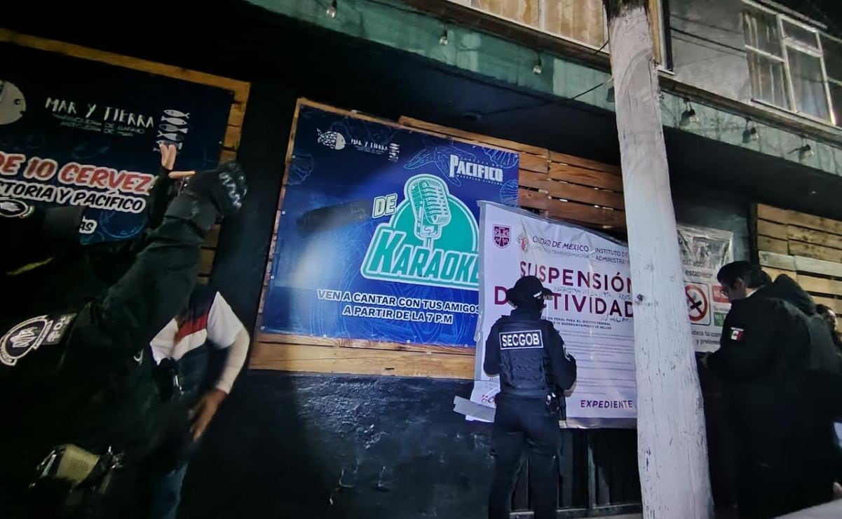 Monreal se dice “encorralado” en el Zócalo tras presunto “desaire” a Sheinbaum; así fue el momento