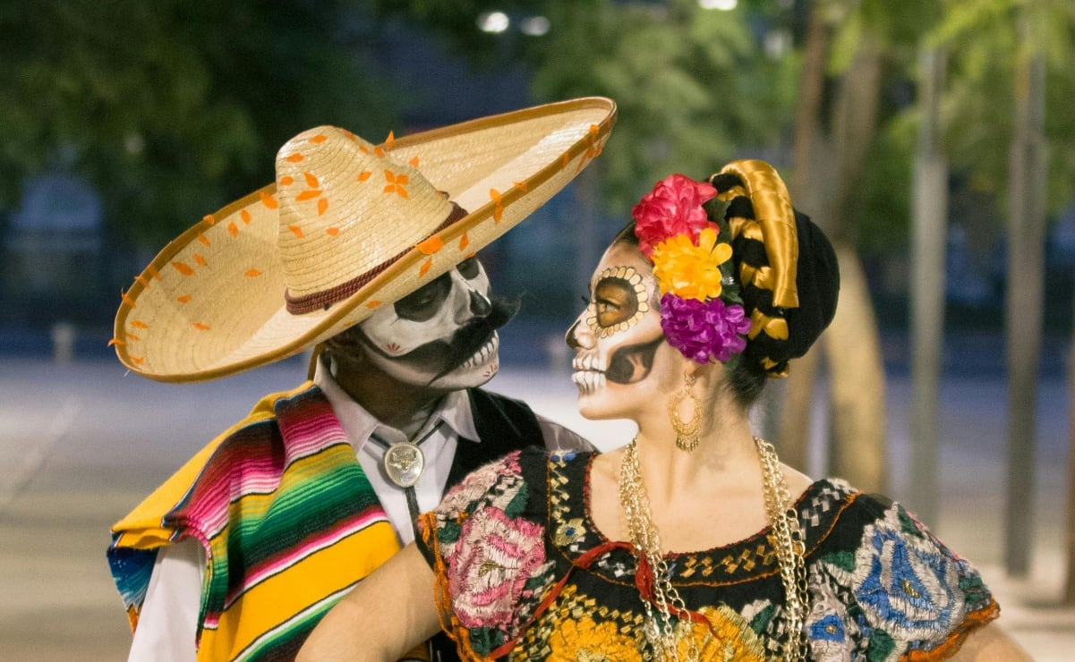 El Tri celebra 40 años de simplemente sinfónico entre rock and roll, humor y abucheos