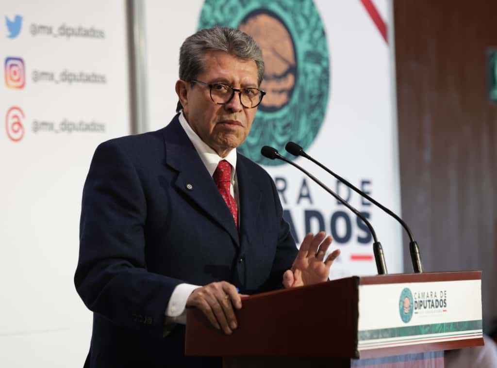 Producción automotriz retrocede 3.7% en octubre