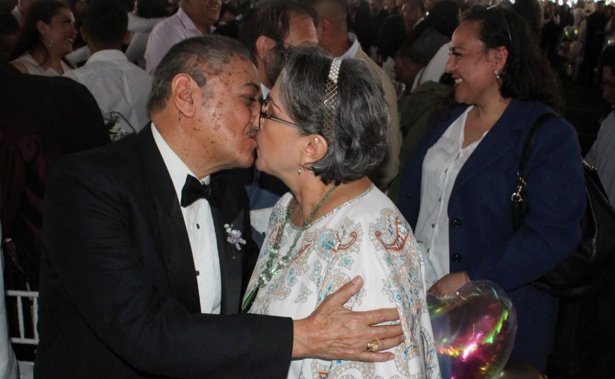 Salinas Pliego y diputada Nay Salvatori chocan en redes; morenista exhibe a usuario, empresario lo respalda 