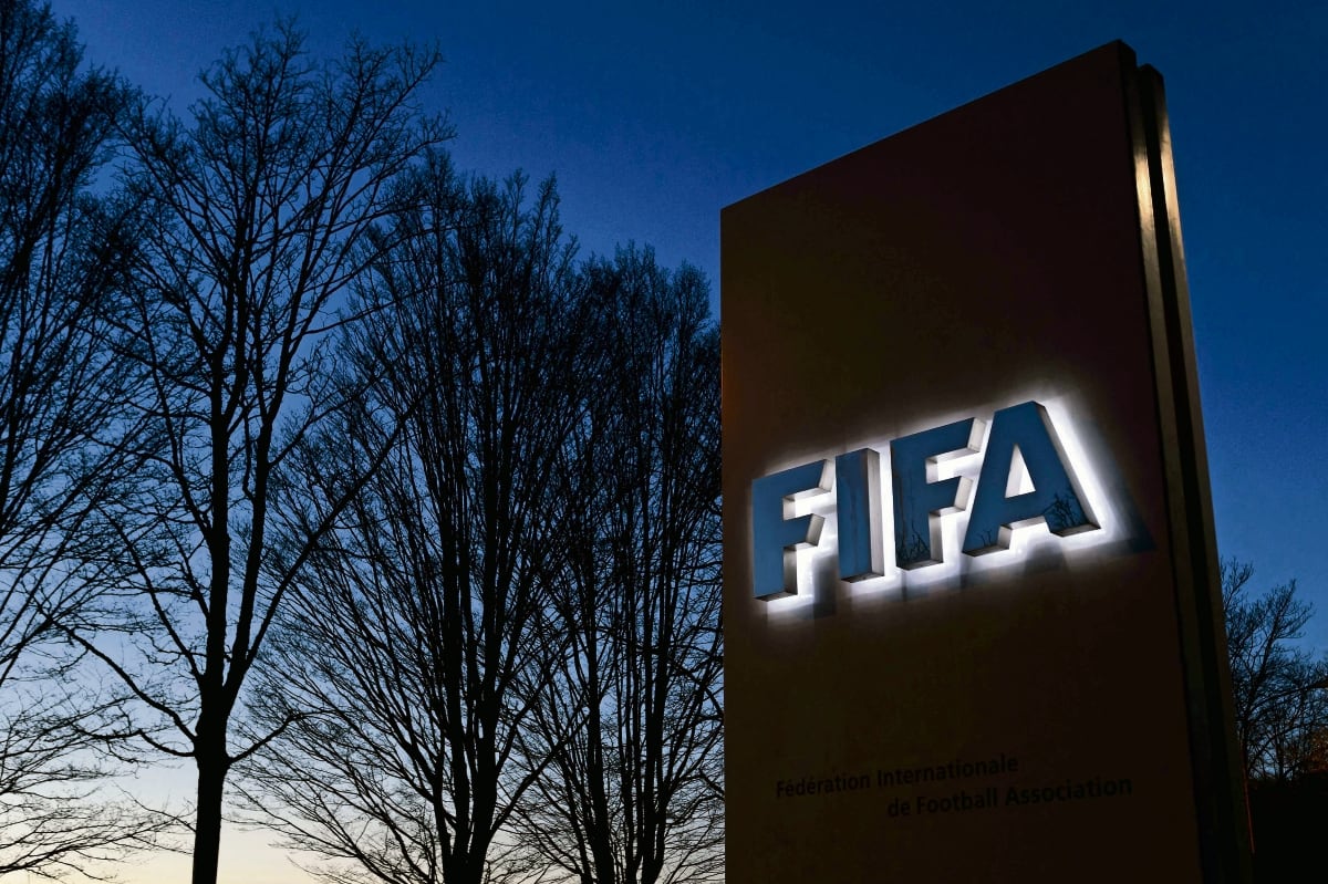 FIFA multa a Argentina y otras selecciones por actos racistas de sus aficionados en eliminatorias; conoce a los involucrados 