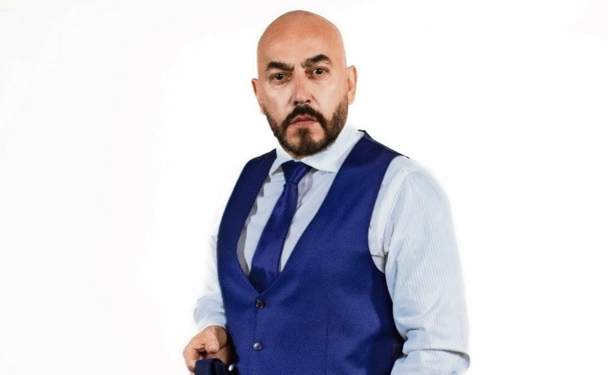 Adrián Marcelo se lanza contra chef señalado de clasista por disculparse tras comparar esquites