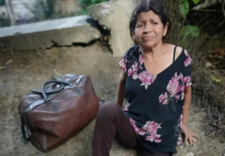 ¡Toma tus precauciones! Línea 2 del Metro reporta retrasos y alta afluencia de personas; una mujer se arrojó a las vías