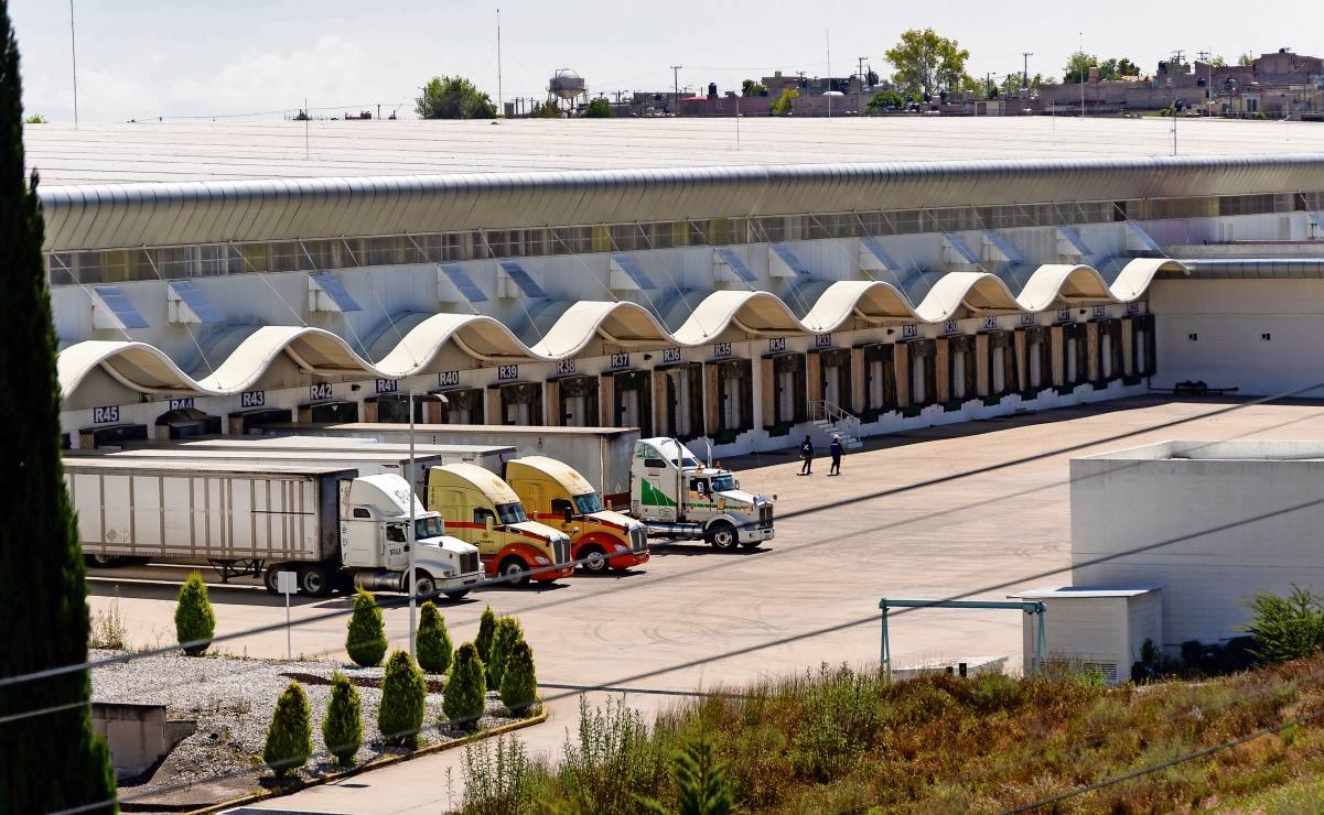 Choferes deberán exhibir cartel oficial para aplicar nuevo aumento en transporte concesionado en la CDMX